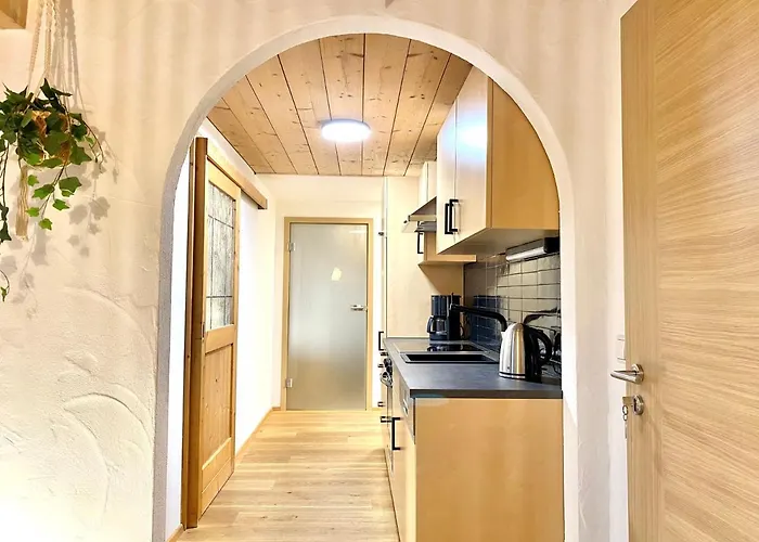 Butler Superior *balkon*parken*huette هوبفيراو